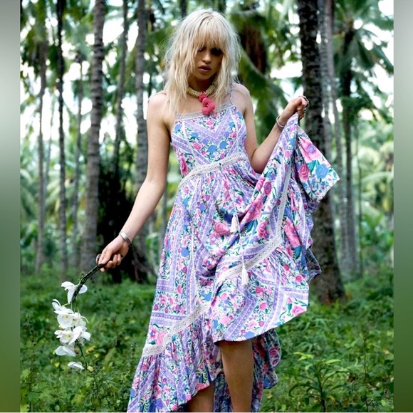 Spell Babushka Midi Dress Floral Lavender Handkerchief Hem Large EUC - Picture 9 of 9